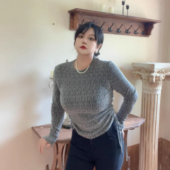 大码法式银色半高领打底衫胖MM秋冬内搭正肩修身高级感中领针织衫