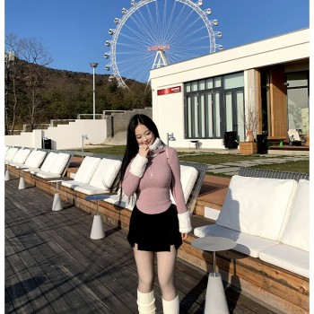 肉装小cherry 冬日来信 气质立领微胖拼接撞色皮袢设计针织上衣