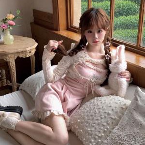 sinsingirl 草莓啵啵兔 夏日多巴胺粉色蕾丝花边吊带连衣裙女秋季