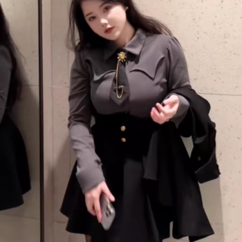 大码职场通勤套装女春秋胖mm显瘦设计感上衣+束腰短裙藏肉两件套