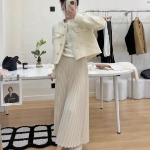 早春款百褶裙白色半身裙女高腰显瘦设计感半裙气质a字裙垂感长裙