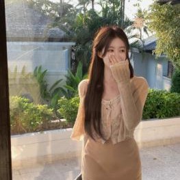 萌萌Ja 温柔法则~ 四色微透蕾丝拼接提花针织上衣女开春浪漫开衫